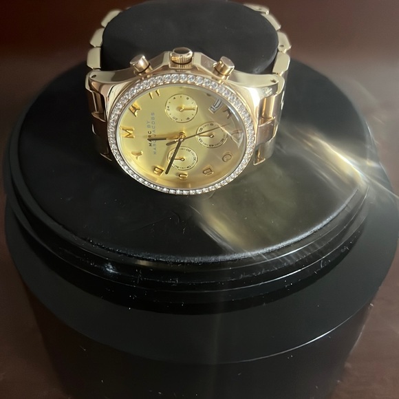 Watch - Picture 2 of 8